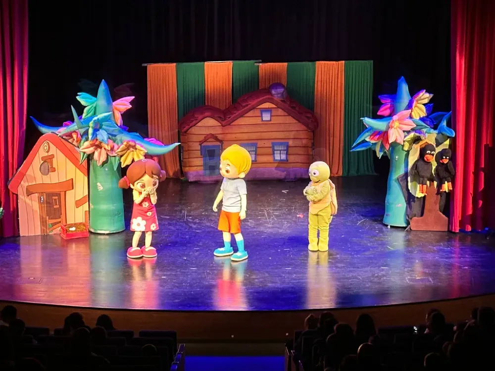 Niloya ve Arkadaşları Mardin’de Çocuklarla Bir Araya Geliyor