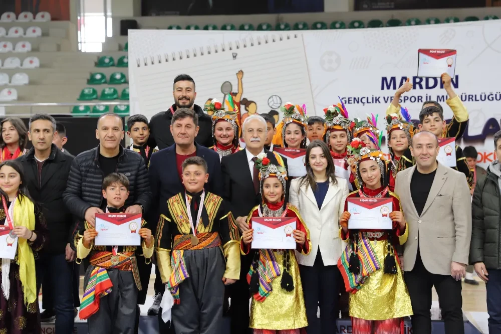 Halk Oyunları Bölge Yarışması Renkli Görüntülere Sahne Oldu