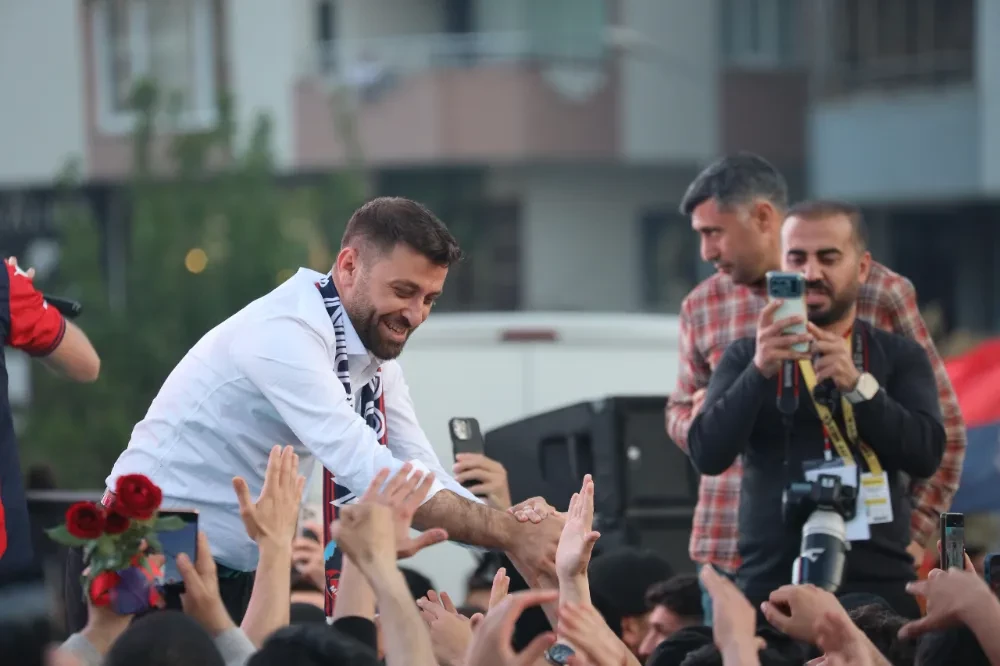 Başkan Aşar:2 sene sonra 1. Lig’e çıkmamızı kutlayacağız