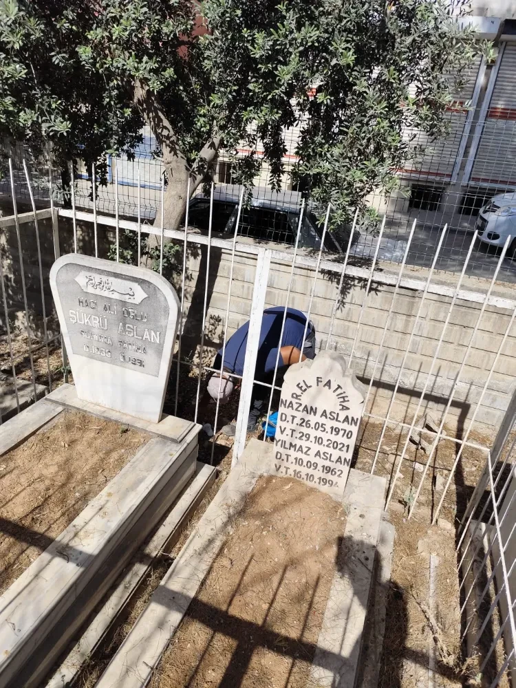Kızıltepe’de mezarlıklarda bayram temizliği yapıldı
