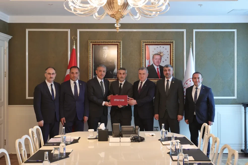 Mardin 21 Kasım Şehir Stadı doğal çime kavuşacak, imzalar atıldı