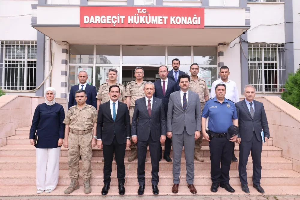 Mardin Valisi ve Büyükşehir Belediye Başkan Vekili Tuncay Akkoyun, Dargeçit ilçesini ziyaret etti