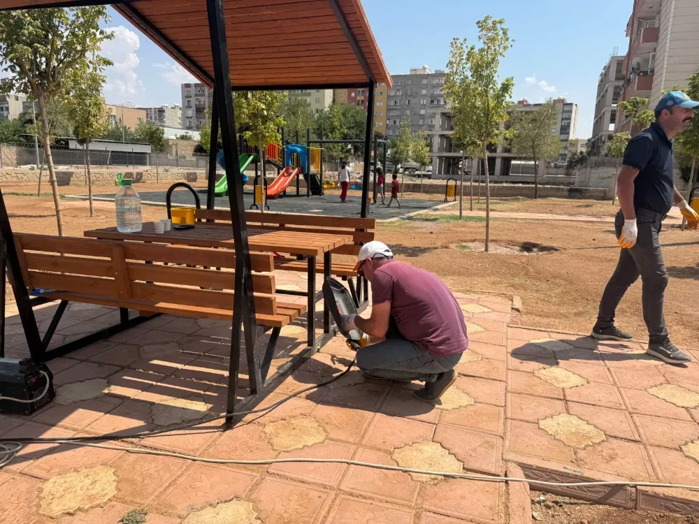 Parklarda kamelya çalışmaları sürüyor