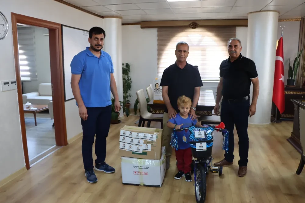 Büyüklerin çöpü yere attığı ilçede yaptığı hareketiyle ödüllendirildi